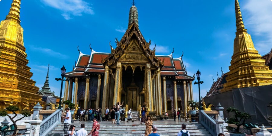 Návštěva Velkého paláce: Cestovatelský průvodce po thajském bohatství