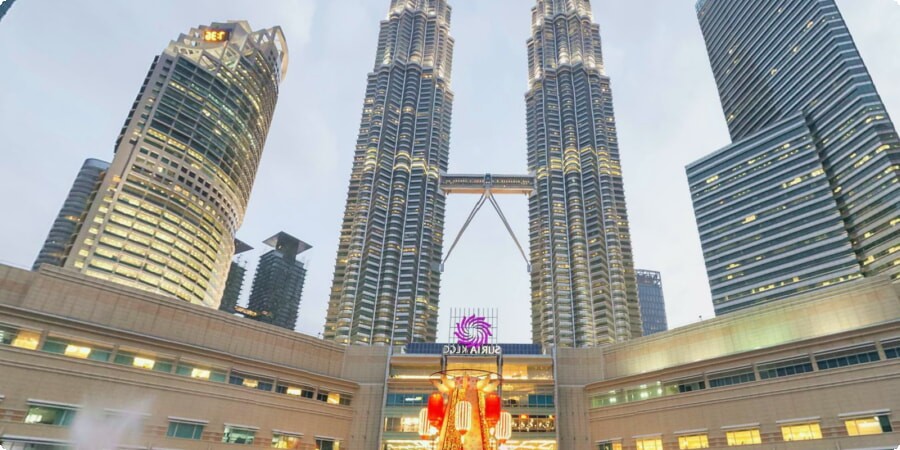 Kuala Lumpur Şehir Merkezi Parkı: Doğanın Kent Yaşamıyla Buluştuğu Yer